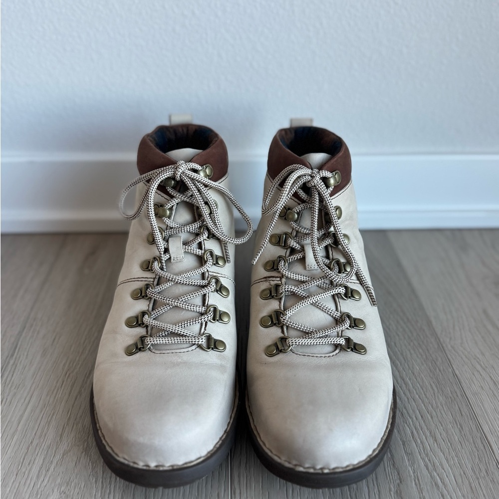 BORN Women’s Blaine Boot